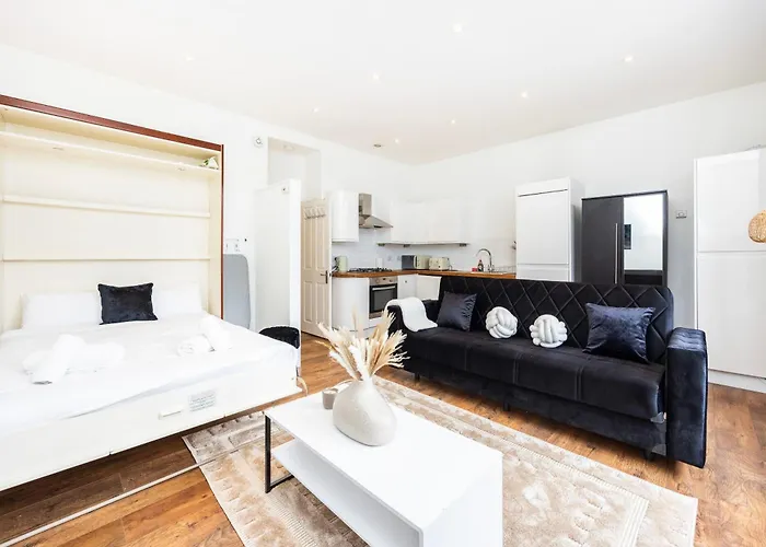 Stylish Studio Apartment In Fulham