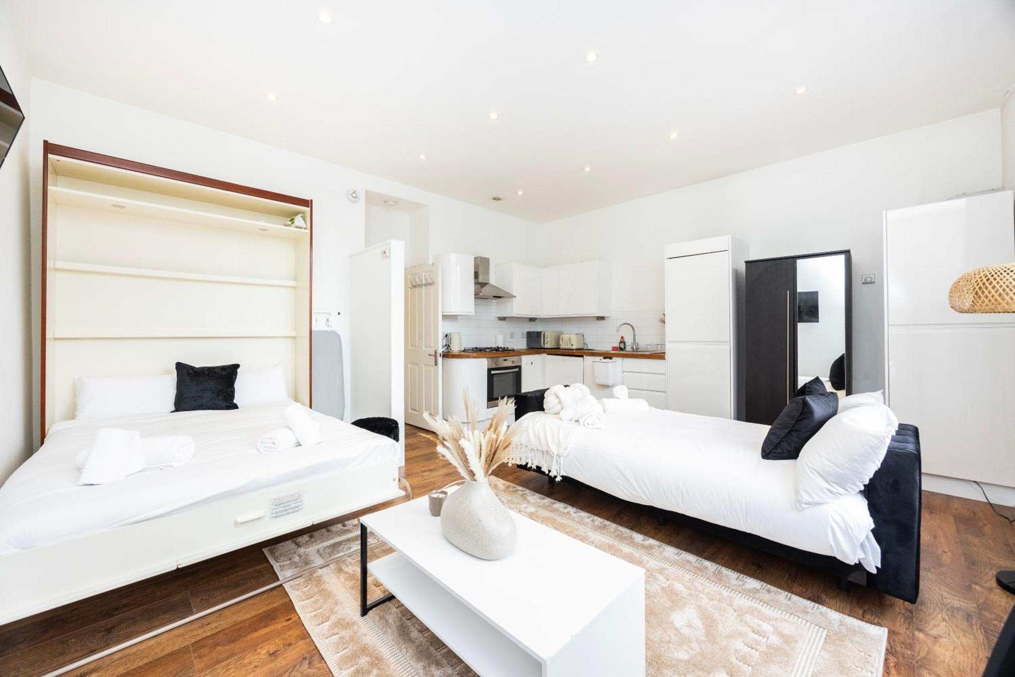 Stylish In Fulham Holiday home London